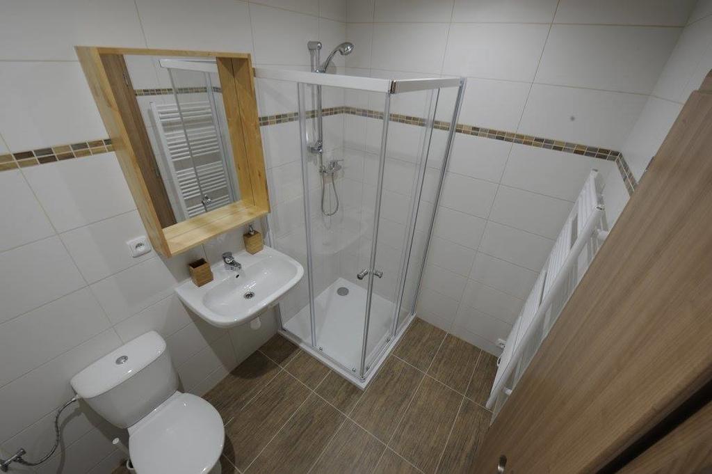 לדניצה Apartmany Na Kolonade מראה חיצוני תמונה